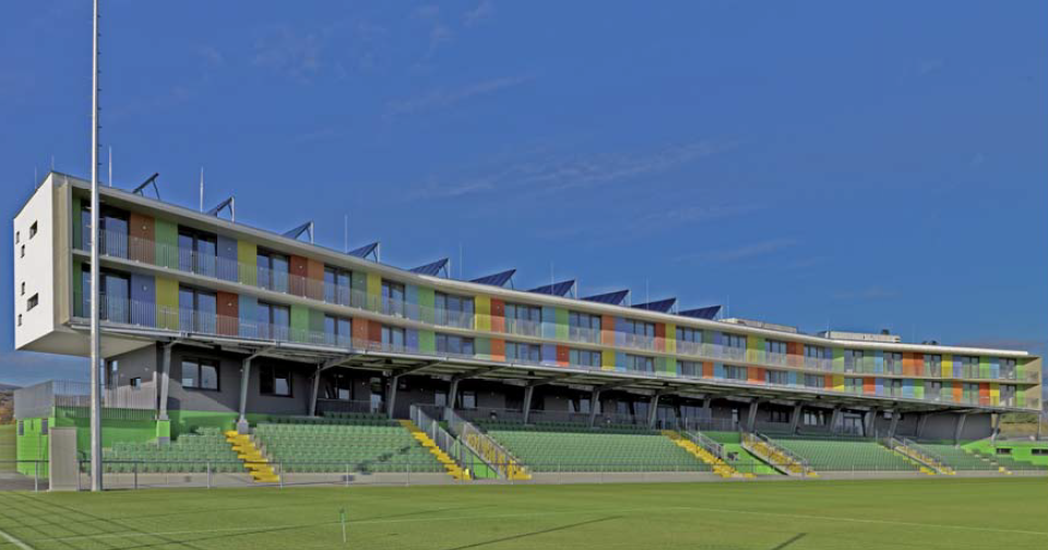 1629480745-am-grunen-rasen