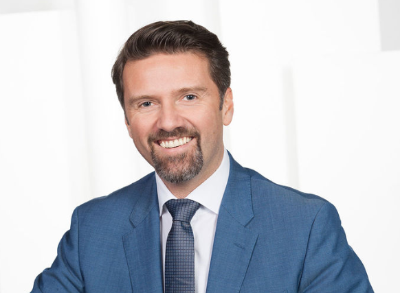 1629480663-roland-pichler