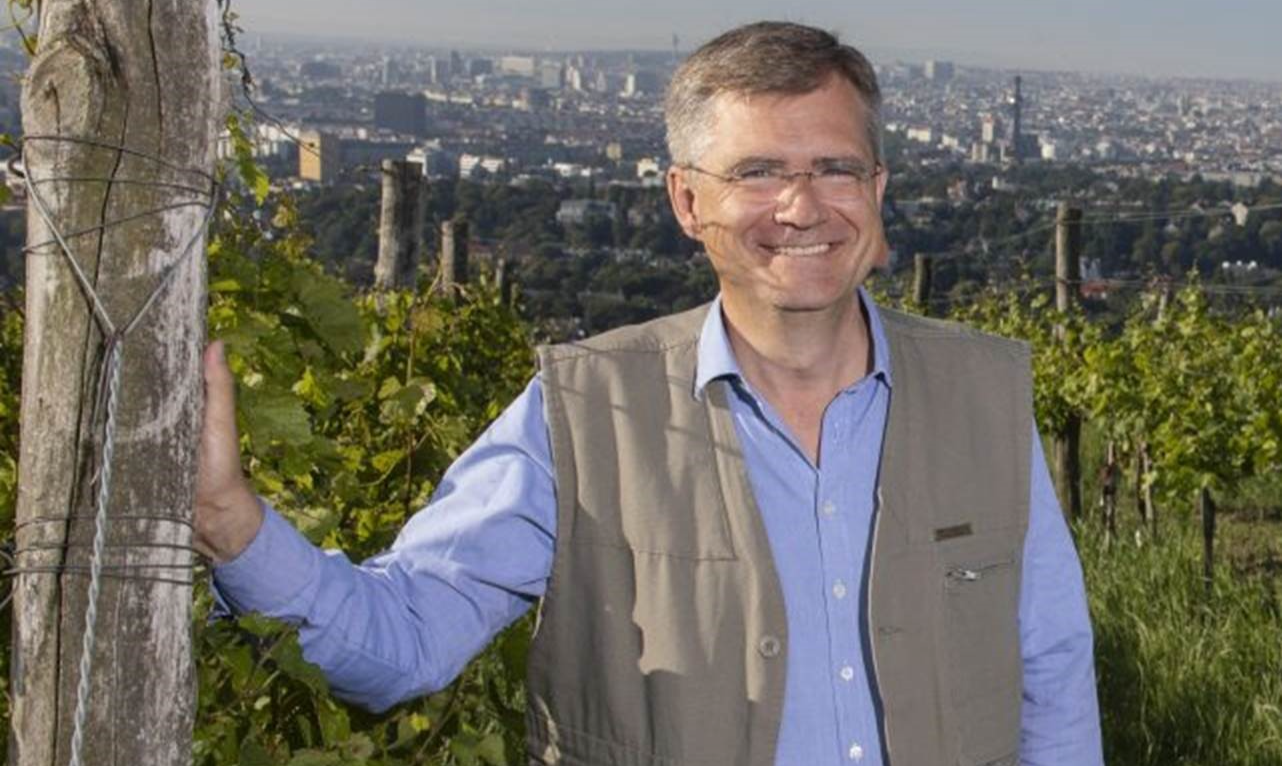 1634881617-rudolfburner-edited