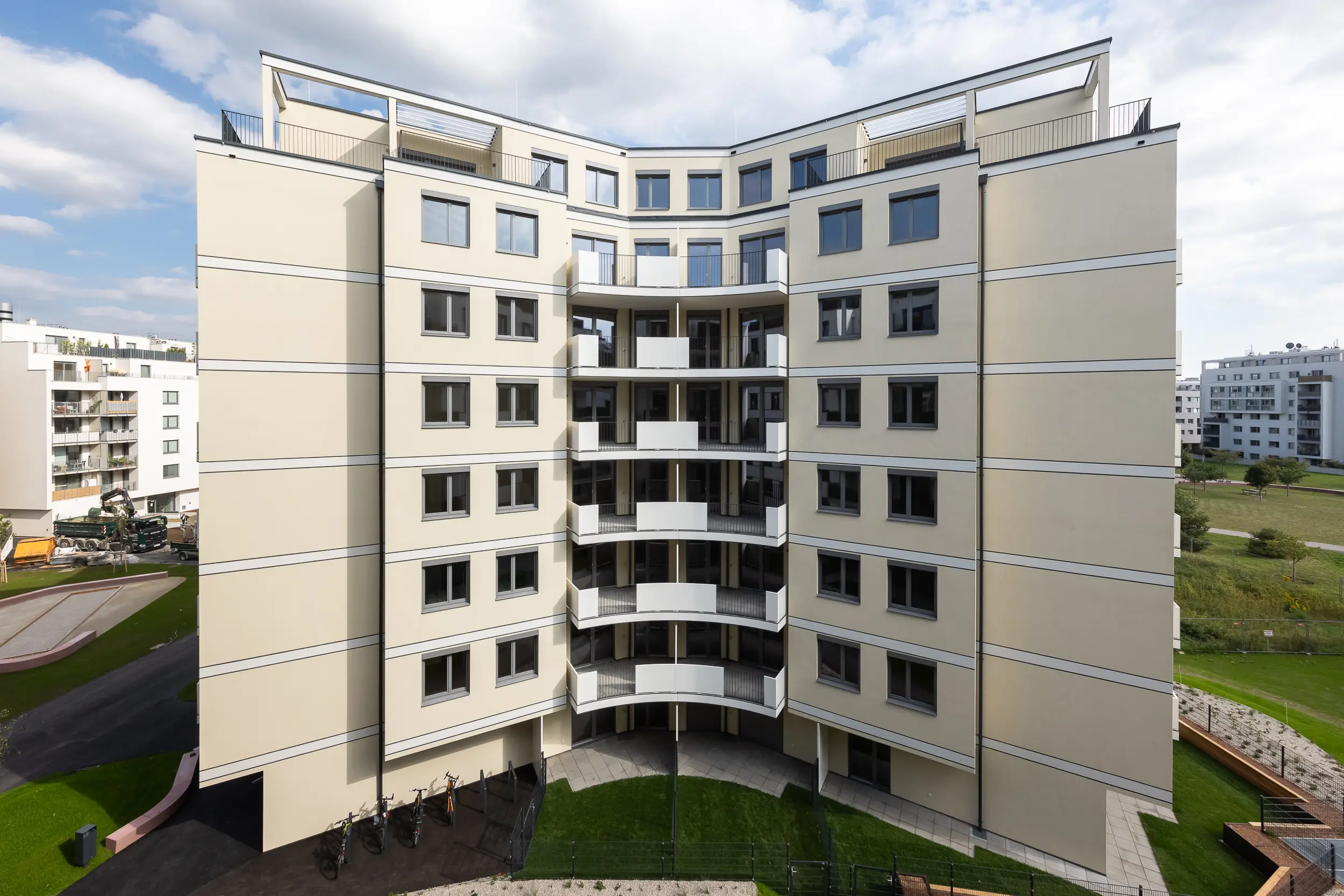 1748954957-donaufelder_web-17